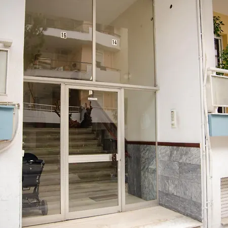 Apartament M & E *