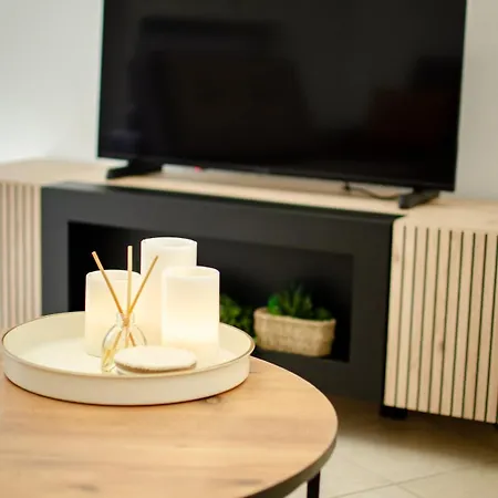 Apartament M & E